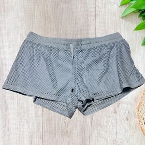 Fabletics Womens Bristol Shorts‎ Size XXL Mesh Lined Athletic Sporty Gym Running